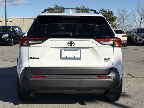 Used 2025 Toyota RAV4 XLE image 4