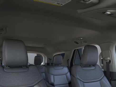 New 2026 Ford Explorer Active w/ Active Comfort Package RWD image 24