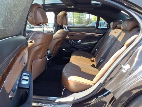 Used 2015 Mercedes-Benz S 550 Sedan image 11