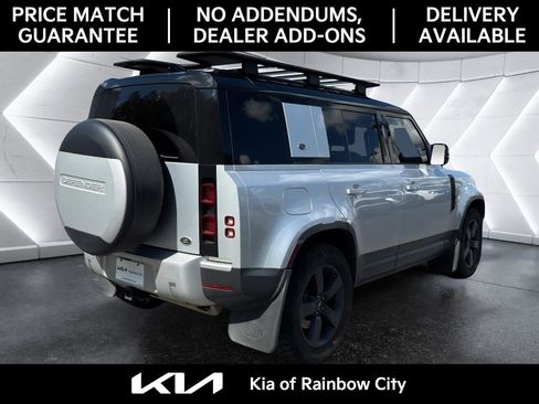 Used 2020 Land Rover Defender 110 HSE image 4