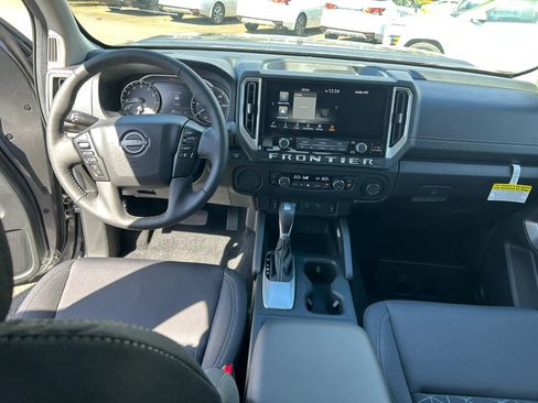 New 2026 Nissan Frontier SV w/ SV Convenience Package RWD image 10