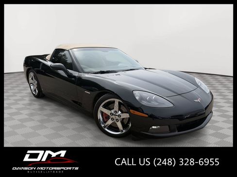 Used 2007 Chevrolet Corvette Convertible w/ Preferred Equipment Group RWD image 1