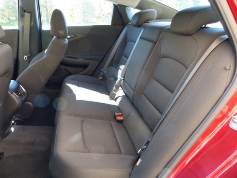 Used 2021 Chevrolet Malibu LT w/ Sport Edition FWD image 24