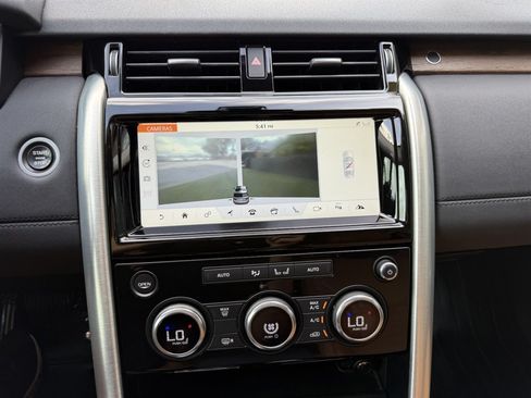 Used 2017 Land Rover Discovery HSE AWD/4WD image 31