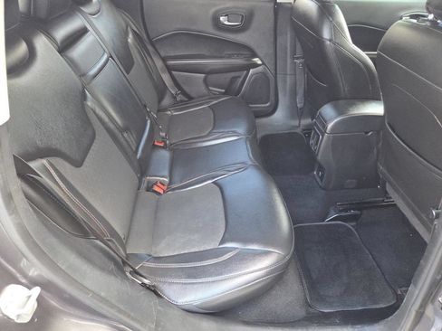 Used 2018 Jeep Compass Latitude AWD/4WD image 16