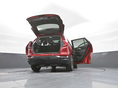 Used 2023 GMC Terrain SLT image 50