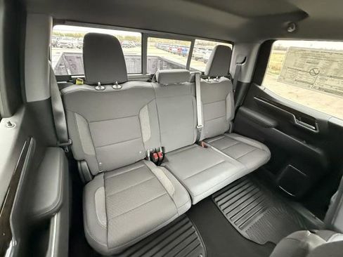 New 2026 GMC Sierra 1500 SLE w/ Preferred Package image 31