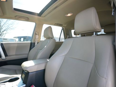 Used 2021 Toyota 4Runner Limited image 7