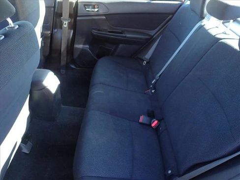 Used 2012 Subaru Impreza 2.0i Premium image 7