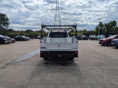 Used 2022 Ford F250 XL w/ Power Equipment Group image 6