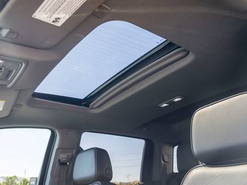 Used 2023 GMC Sierra 1500 Denali AWD/4WD image 48