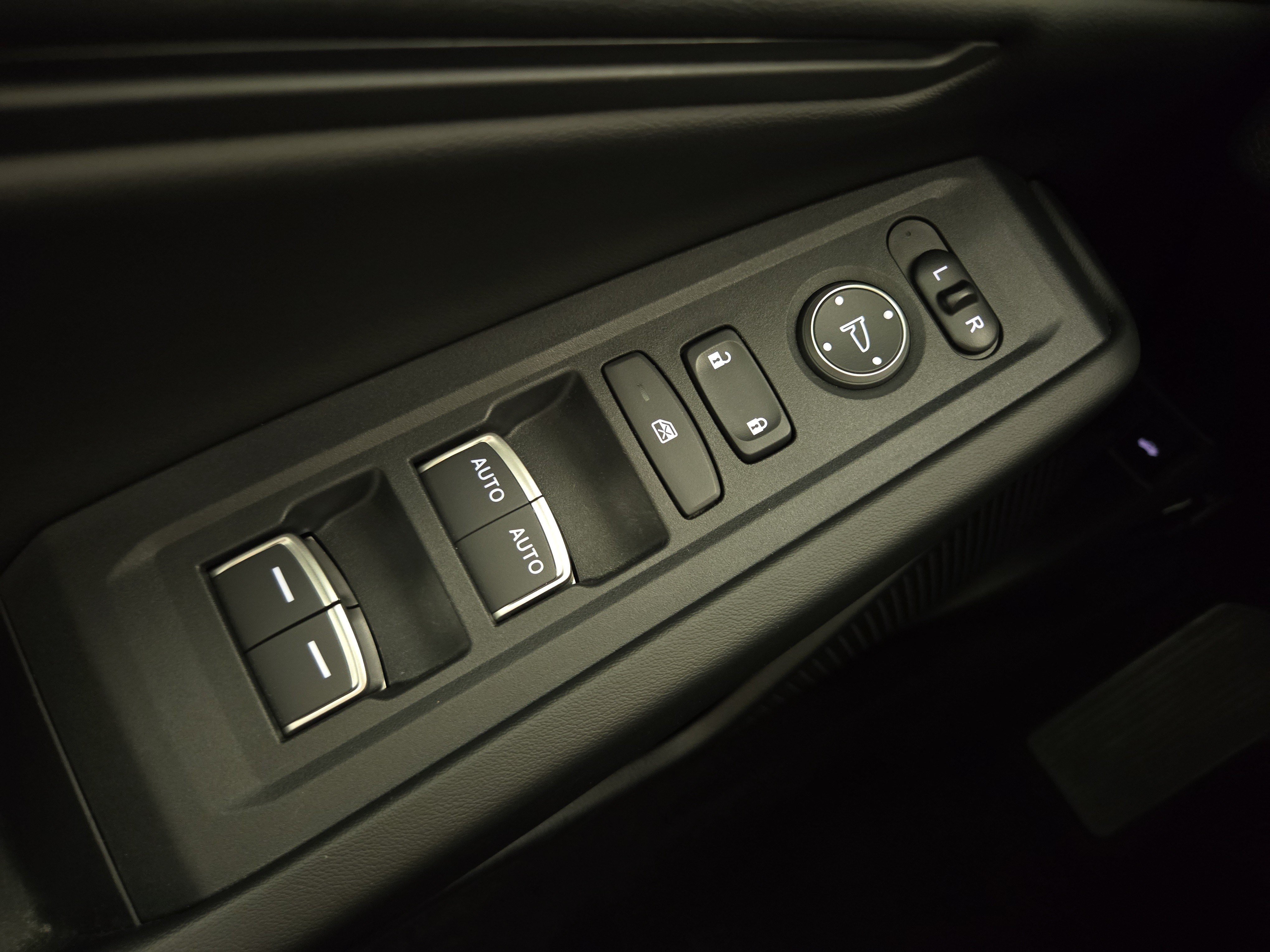 Used 2024 Honda Accord EX image 28