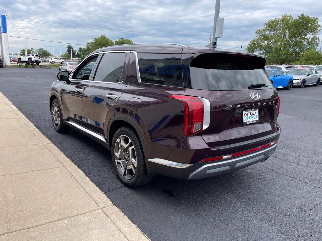 Used 2023 Hyundai Palisade Limited AWD/4WD image 7