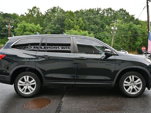 Used 2018 Honda Pilot LX image 6