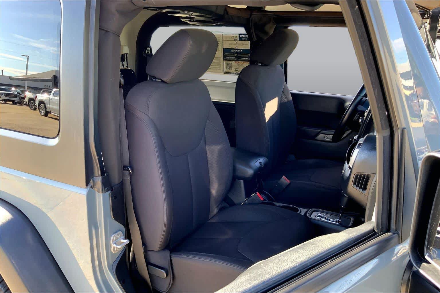 Used 2014 Jeep Wrangler Sport w/ Quick Order Package 24S AWD/4WD image 9