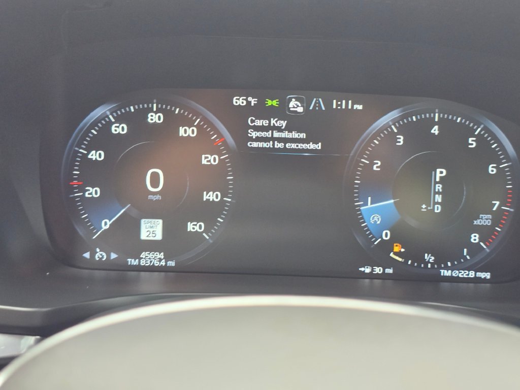 Used 2021 Volvo S60 T6 Momentum w/ Premium Package AWD/4WD image 21