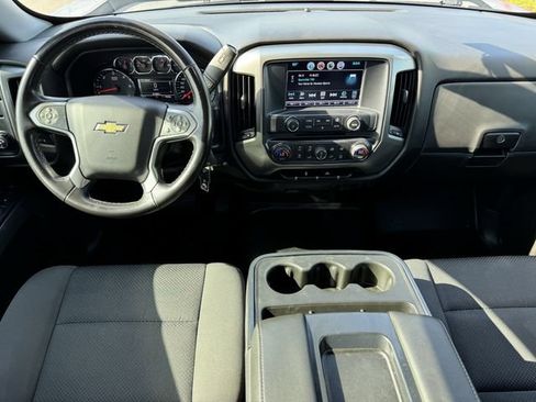 Used 2018 Chevrolet Silverado 1500 LT w/ Texas Edition RWD image 12