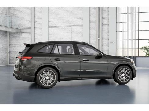 Used 2025 Mercedes-Benz GLC 43 AMG 4MATIC image 16