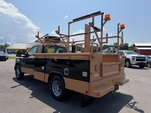 Used 2020 Ford F350 XL w/ Power Equipment Group RWD image 3