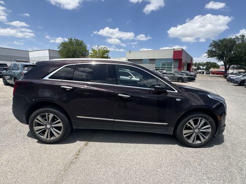 Used 2021 Cadillac XT5 Premium Luxury FWD image 7