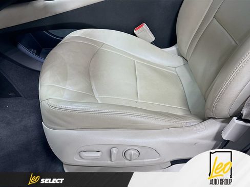 Used 2020 Buick Enclave Essence FWD image 21