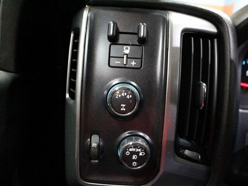 Used 2018 Chevrolet Silverado 2500 LT w/ All Star Edition image 20