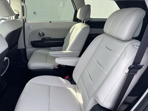 Used 2026 Hyundai Palisade Calligraphy image 17