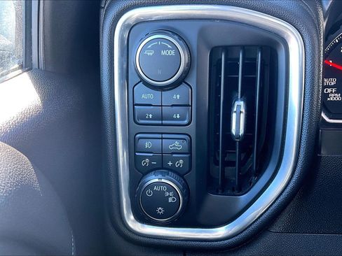 Used 2021 Chevrolet Silverado 1500 RST image 28