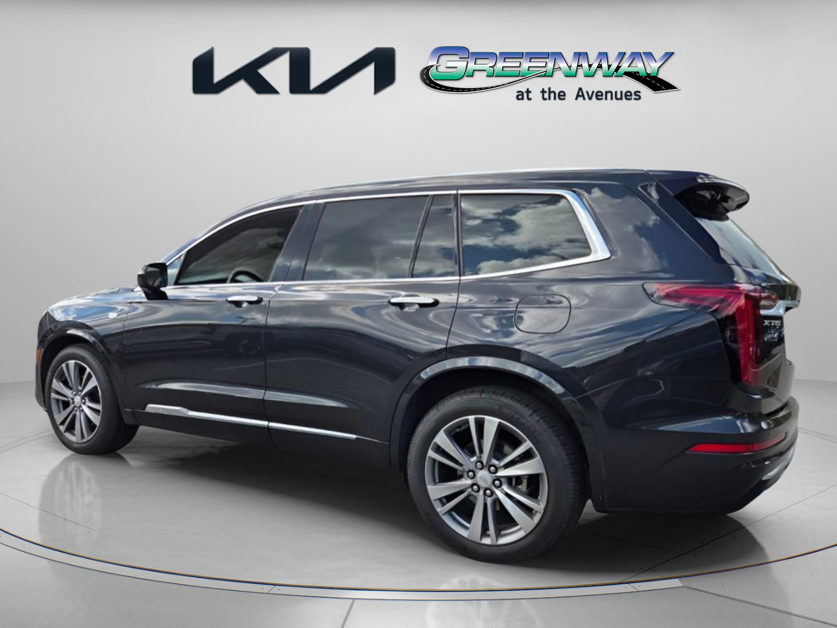 Used 2020 Cadillac XT6 Premium Luxury FWD image 5