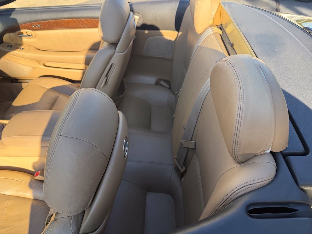 Used 2006 Lexus SC 430 Convertible RWD image 12