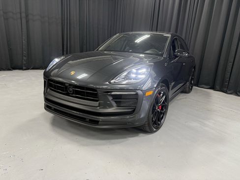 Used 2025 Porsche Macan GTS image 2