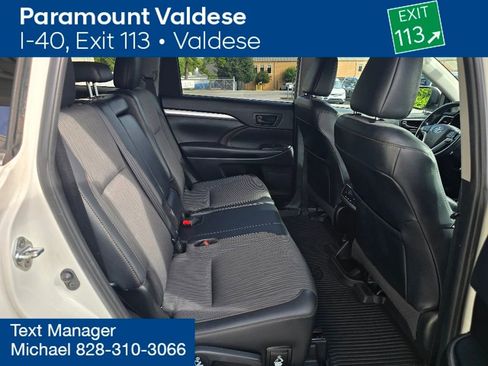 Used 2019 Toyota Highlander AWD V6 image 12