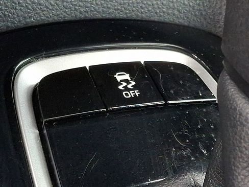 Used 2024 Toyota Corolla LE FWD image 22