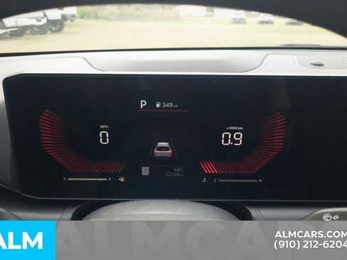 Used 2025 Kia K4 LXS image 12