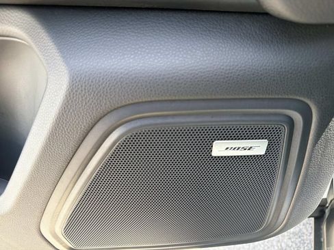 Used 2024 Porsche Macan AWD/4WD image 15