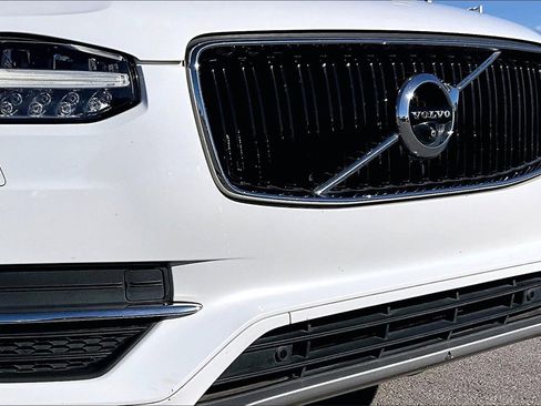 Used 2018 Volvo XC90 T6 Momentum w/ Convenience Package image 30
