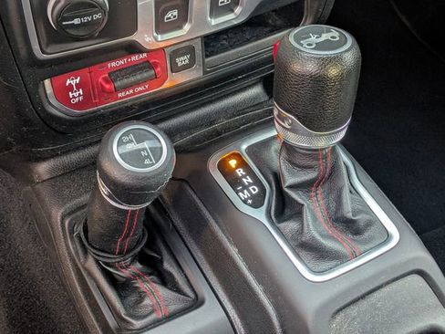 Used 2018 Jeep Wrangler Rubicon image 27