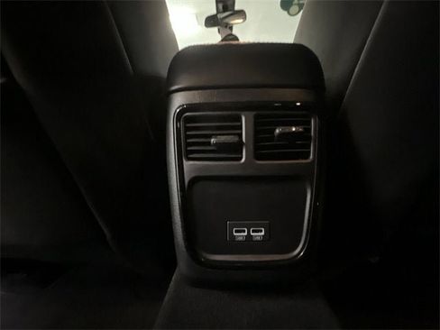 Used 2021 Dodge Charger SXT w/ Blacktop Package image 21