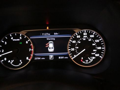 Used 2021 Nissan Sentra SV w/ Trunk Package image 16