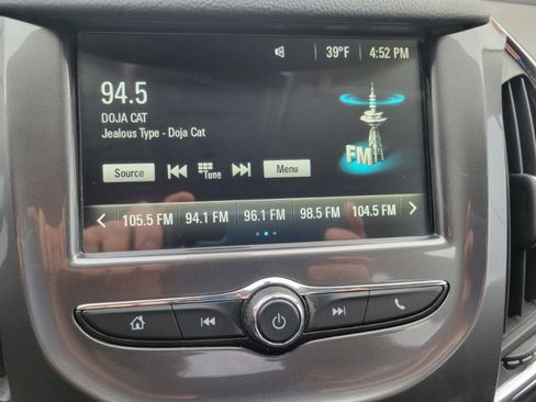 Used 2018 Chevrolet Cruze LT w/ Convenience Package image 39