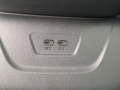 New 2025 Chevrolet Blazer EV LT image 15