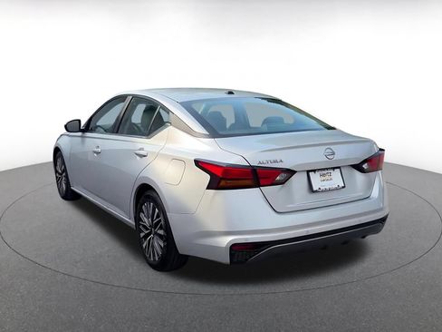 Used 2026 Nissan Altima 2.5 SV FWD image 10