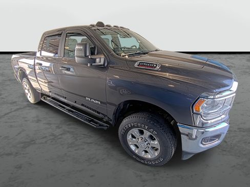 Used 2024 RAM 2500 Big Horn w/ Snow Chief Group image 5