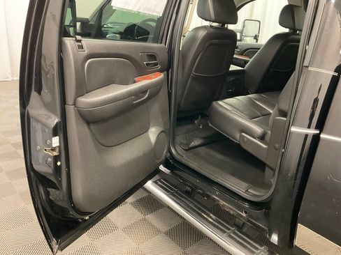 Used 2008 Chevrolet Silverado 2500 LTZ w/ Safety Package AWD/4WD image 23
