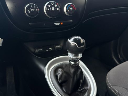 Used 2019 Kia Soul image 31