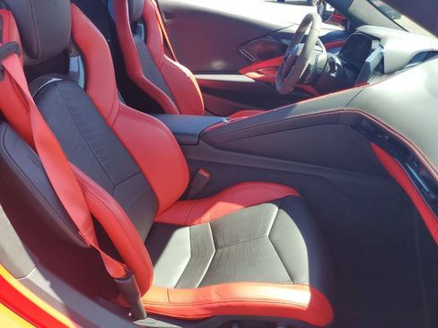 Used 2023 Chevrolet Corvette Stingray Premium Conv w/ Z51 Performance Package RWD image 24