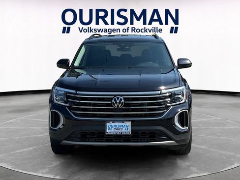 Used 2025 Volkswagen Atlas SE AWD/4WD image 8