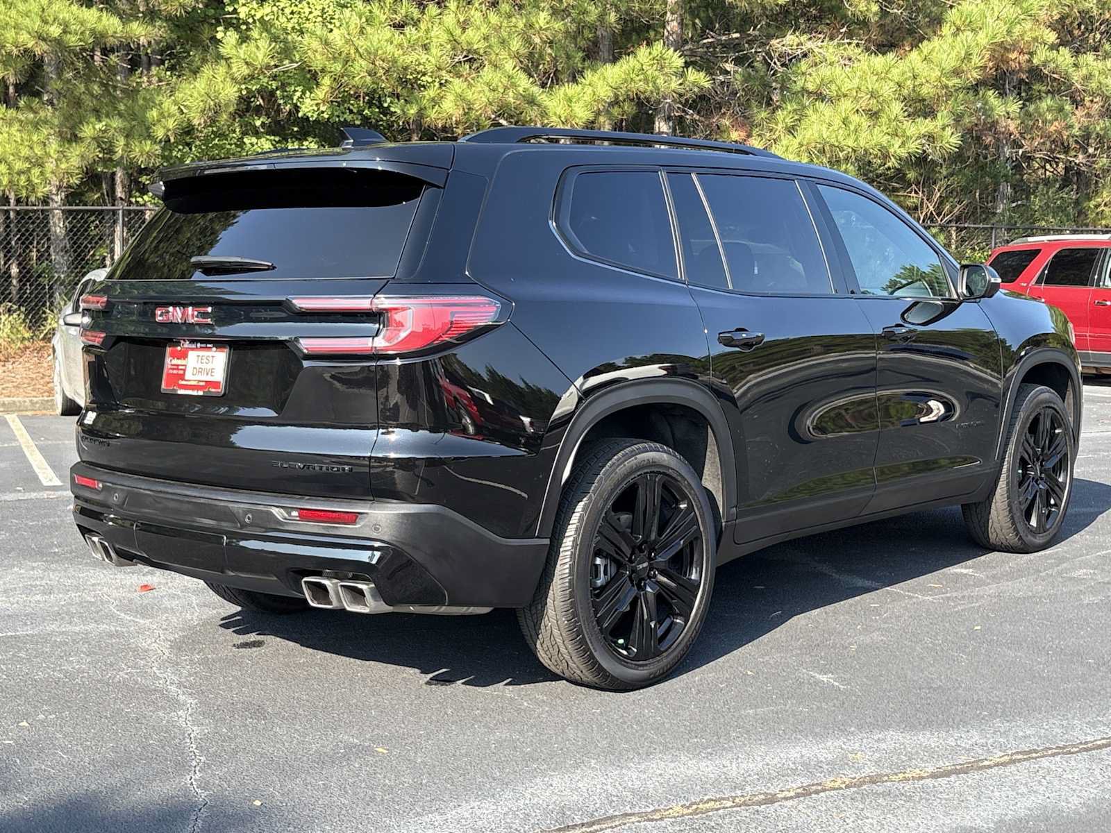 Used 2025 GMC Acadia Elevation w/ Elevation Premium Package FWD image 24