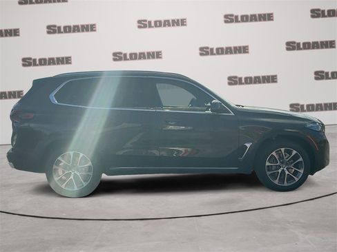 New 2026 BMW X5 xDrive40i w/ Climate Comfort Package image 6