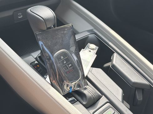Used 2025 Honda Accord SE image 34